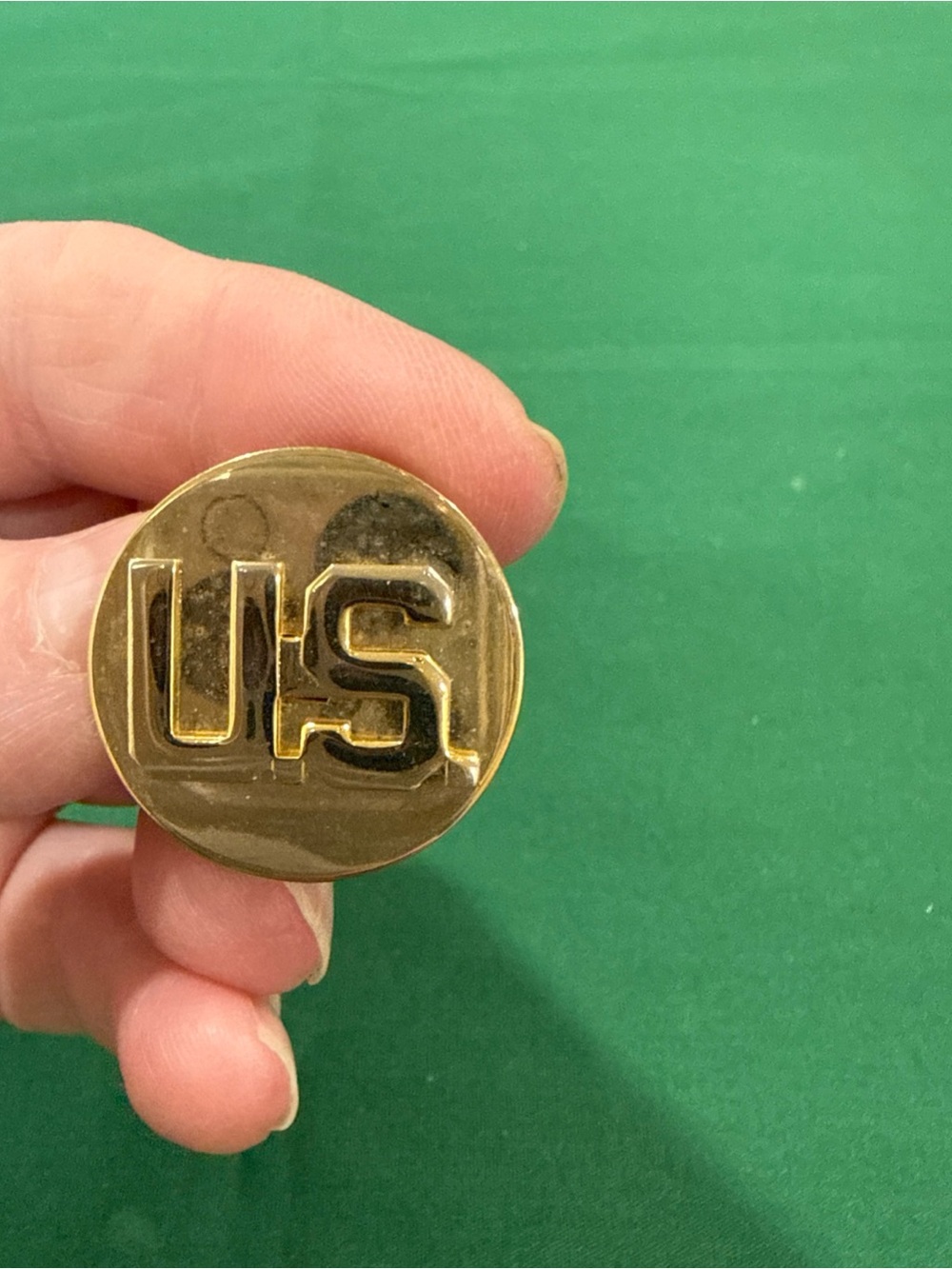 U.S. Military Army Round Gold Tone Collar Pin 99B